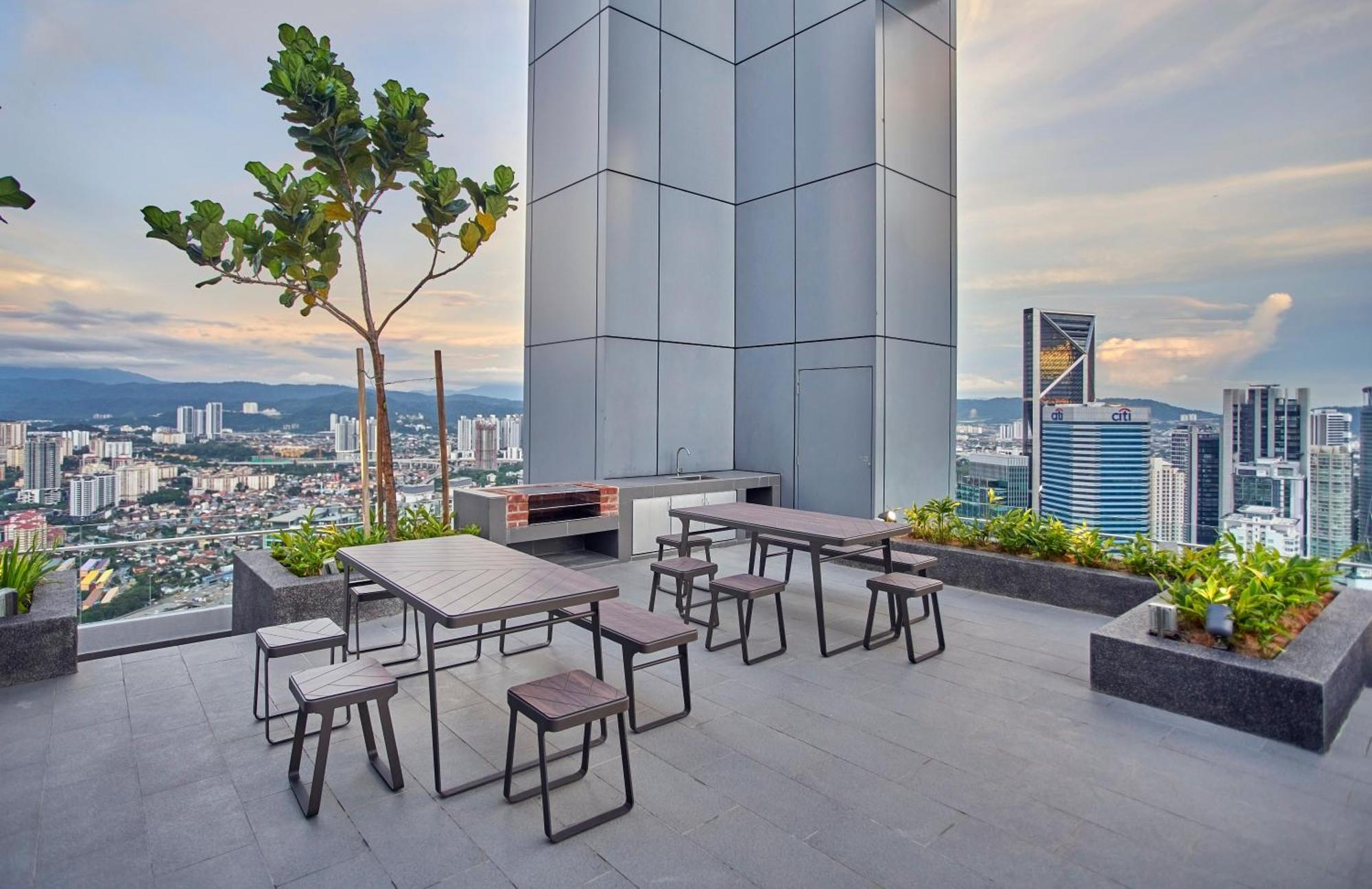 Royce Residence Klcc By Cobnb Куала-Лумпур Екстер'єр фото